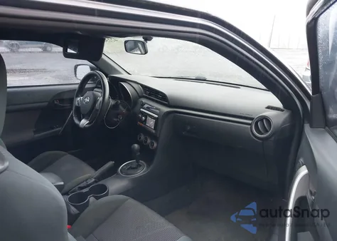 2011 Scion Tc из США, поврежденный, VIN JTKJF5C74B3010646